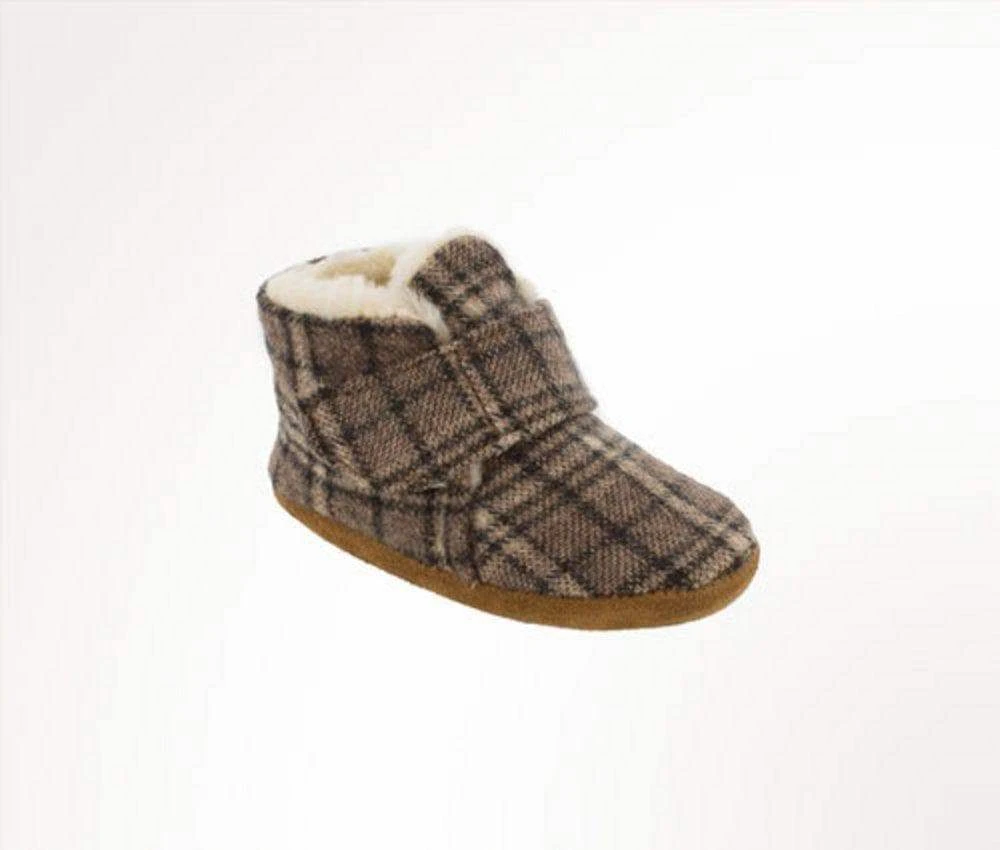 Girl's Minnetonka Sawyer Brown Plaid Bootie 3 Girl's Minnetonka Sawyer Brown Plaid Bootie